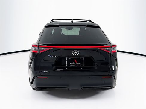 Used 2024 Toyota bZ4X XLE image 7