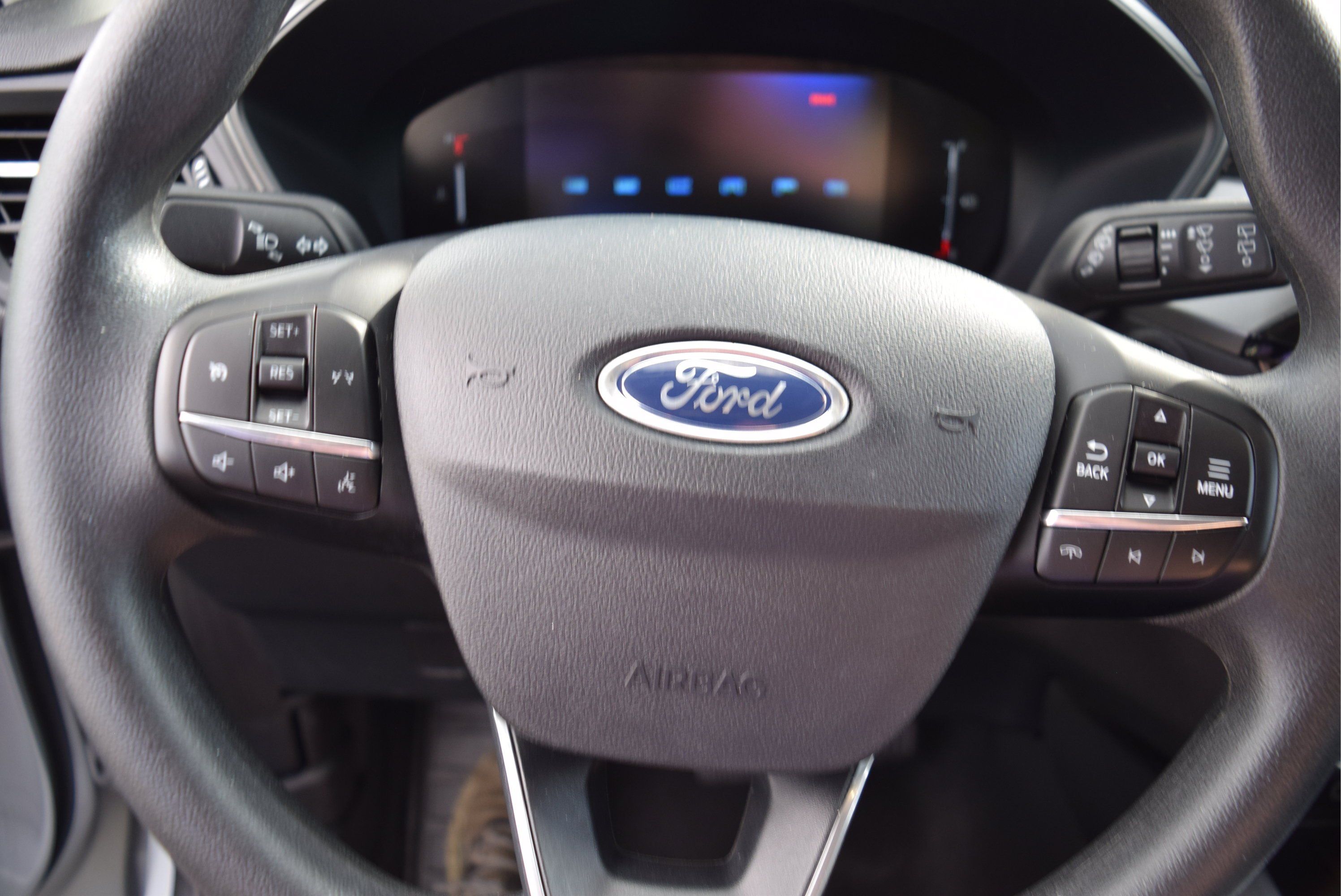 Used 2025 Ford Escape Active AWD/4WD image 10