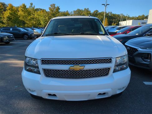 Used 2013 Chevrolet Suburban LT w/ All-Star Edition image 7
