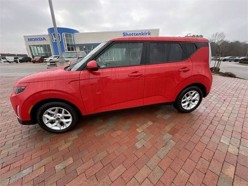 Used 2024 Kia Soul LX w/ Option Group 015 image 30