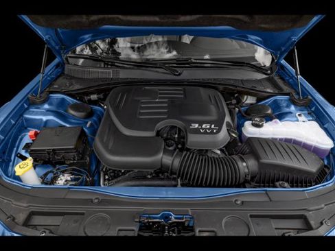 Certified 2023 Chrysler 300 Touring w/ Sport Appearance Package image 9