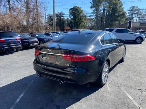 Used 2017 Jaguar XF Premium AWD/4WD image 6