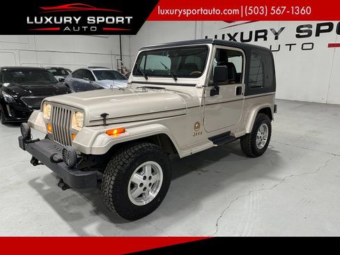 Used 1995 Jeep Wrangler Sahara AWD/4WD image 1