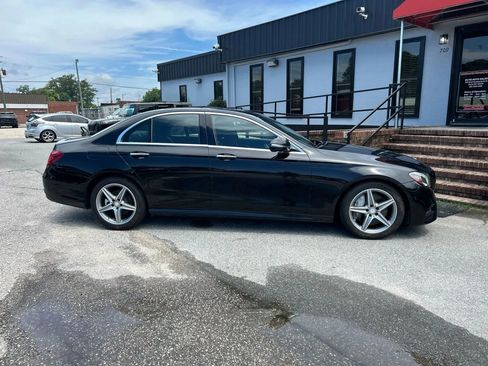 Used 2017 Mercedes-Benz E 300 image 6