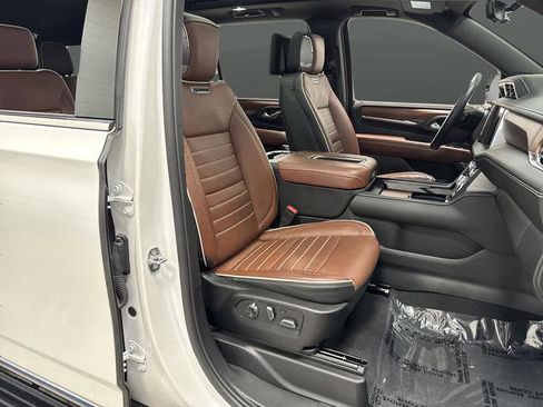 Used 2024 GMC Yukon XL Denali Ultimate image 34