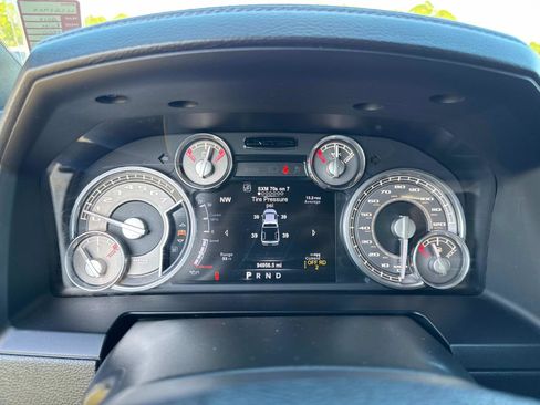 Used 2018 RAM 1500 Limited image 33