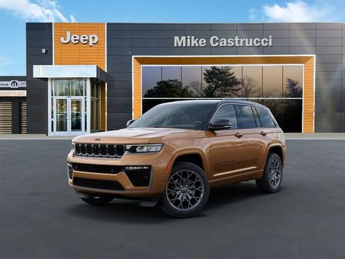 New 2026 Jeep Grand Cherokee Summit AWD/4WD image 2