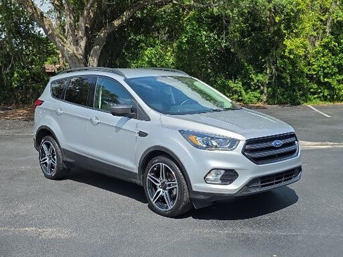 Certified 2019 Ford Escape SEL FWD image 14