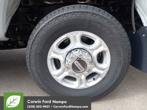 New 2026 Ford F350 XLT w/ XLT Premium Package image 32