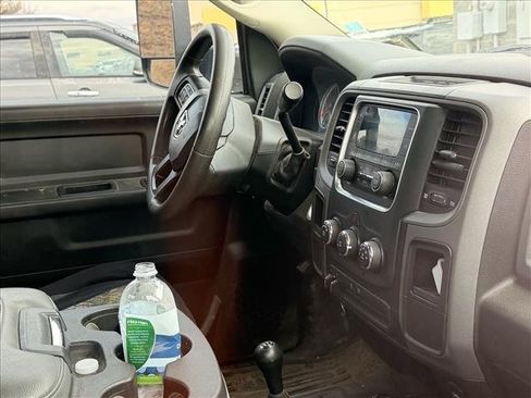 Used 2018 RAM 3500 Tradesman w/ Chrome Appearance Group image 17