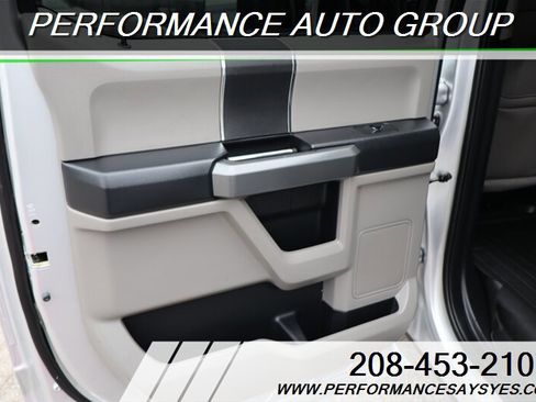 Used 2017 Ford F150 XLT w/ Trailer Tow Package image 16