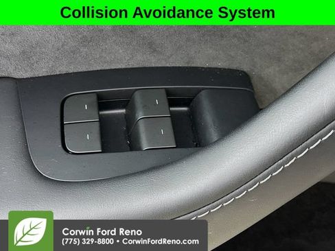 Used 2024 Tesla Model Y Long Range AWD/4WD image 17