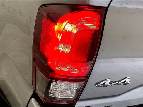 Used 2021 Toyota Tacoma SR5 w/ Technology Package image 24