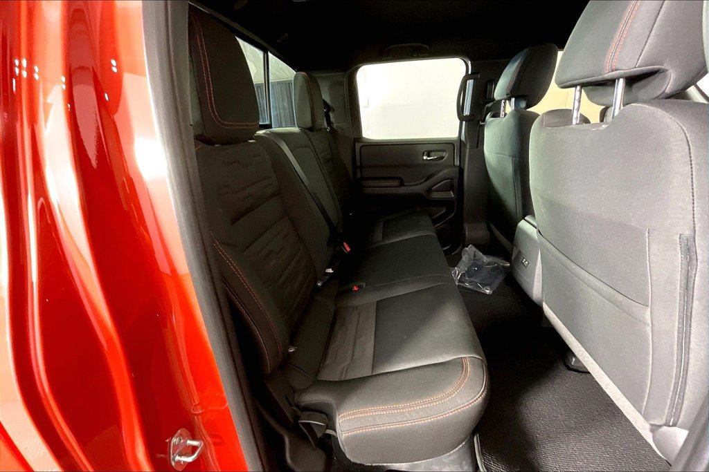 Used 2025 Nissan Frontier PRO-4X AWD/4WD image 34