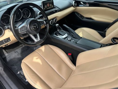 Used 2017 MAZDA MX-5 Miata RF Grand Touring RWD image 19