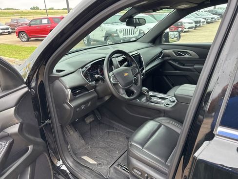 Used 2023 Chevrolet Traverse LT w/ LPO, Floor Liner Package image 21