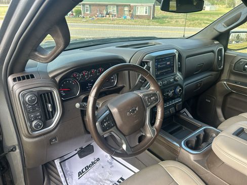Used 2021 Chevrolet Silverado 1500 RST image 15