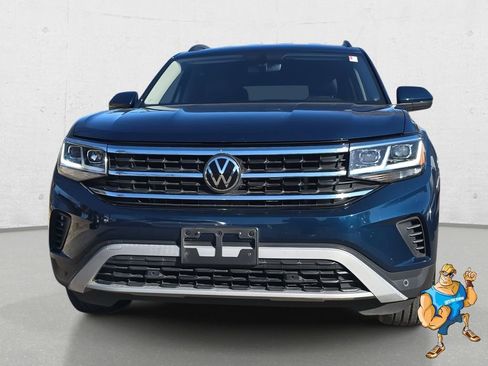 Used 2023 Volkswagen Atlas SE image 2