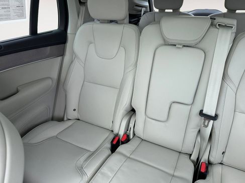 New 2026 Volvo XC90 B6 Ultra w/ Protection Package image 13