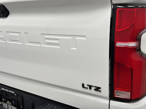Used 2025 Chevrolet Silverado 3500 LTZ w/ Trail Boss Package AWD/4WD image 40