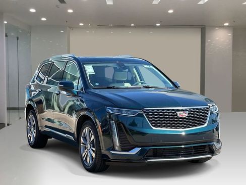 Used 2024 Cadillac XT6 Premium Luxury AWD/4WD image 6