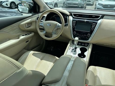 Used 2016 Nissan Murano Platinum w/ Platinum Technology Package FWD image 10