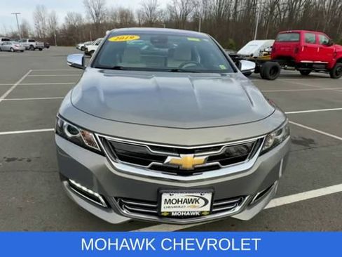 Used 2019 Chevrolet Impala Premier w/ Premier Confidence Package FWD image 3
