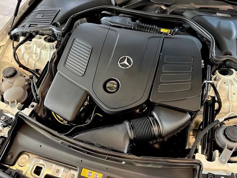 Used 2025 Mercedes-Benz C 300 Sedan image 46