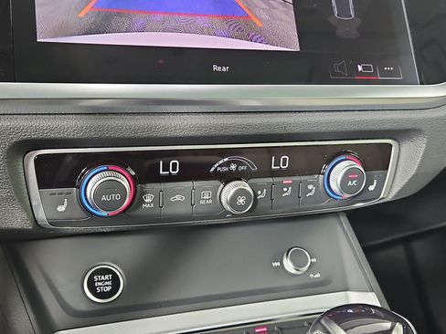 Certified 2025 Audi Q3 2.0T Premium w/ Convenience Package image 33