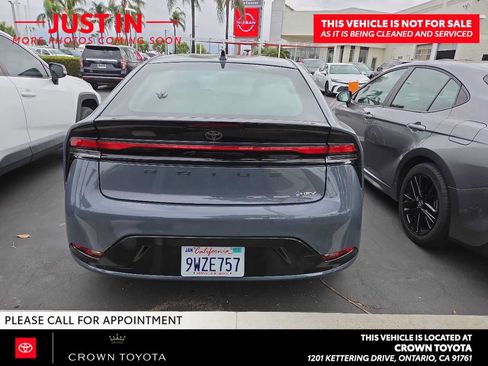 Used 2026 Toyota Prius XLE FWD image 3