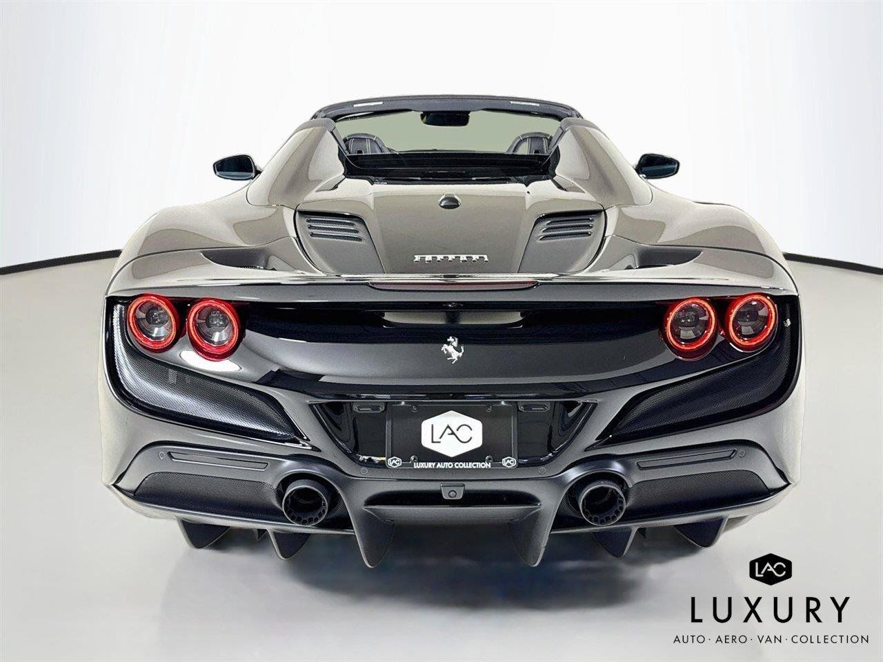 Used 2021 Ferrari F8 Tributo RWD image 7