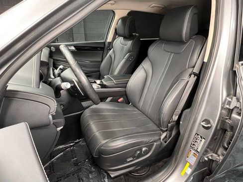 Used 2021 Genesis GV80 2.5T RWD image 3