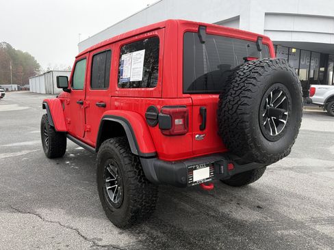 Used 2024 Jeep Wrangler Unlimited Rubicon image 8