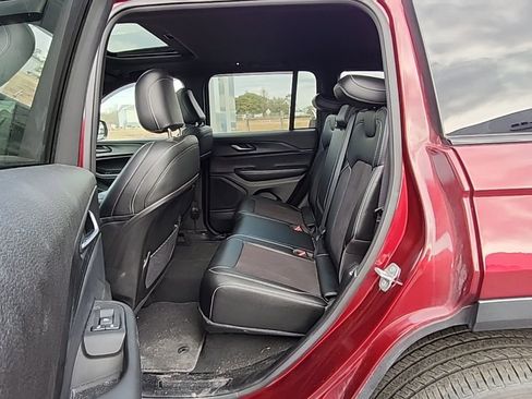 Certified 2023 Jeep Grand Cherokee Altitude image 20