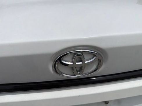 Used 2024 Toyota Corolla LE FWD image 27