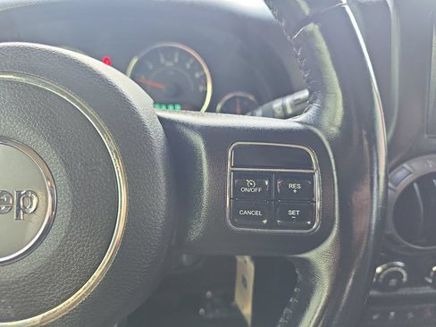 Used 2018 Jeep Wrangler Unlimited Sport S AWD/4WD image 18