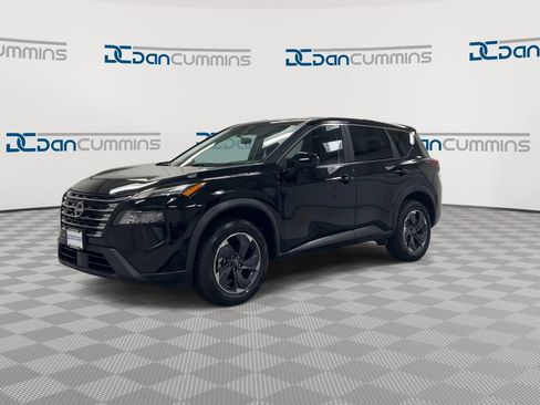 Used 2024 Nissan Rogue SV FWD image 4