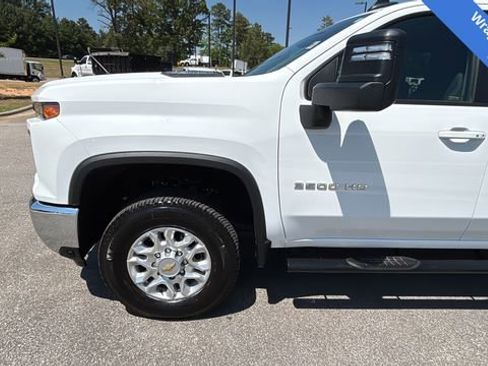 Used 2025 Chevrolet Silverado 3500 LT w/ Convenience Package AWD/4WD image 34