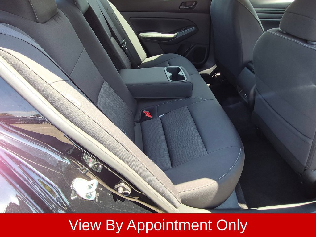Used 2025 Nissan Altima 2.5 SV FWD image 30