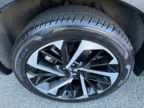 Used 2024 Mitsubishi Outlander SE AWD/4WD image 17