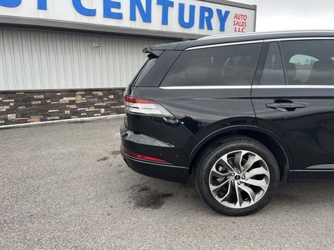 Used 2020 Lincoln Aviator Grand Touring w/ Equipment Group 302A image 11