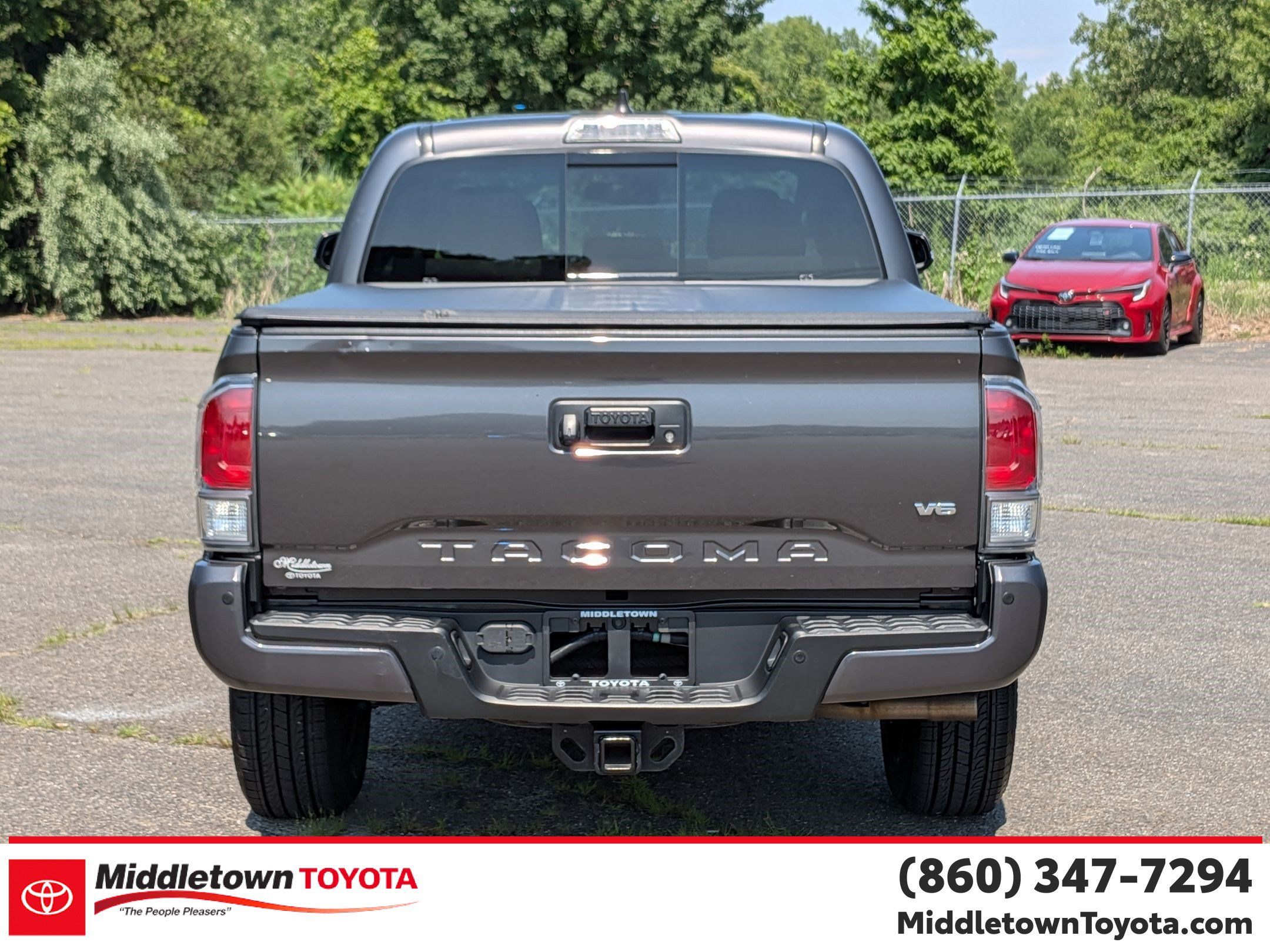 Used 2021 Toyota Tacoma TRD Sport w/ Technology Package AWD/4WD image 4