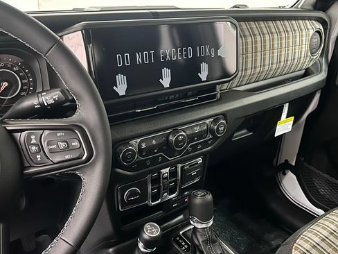 New 2026 Jeep Gladiator Sport AWD/4WD image 21