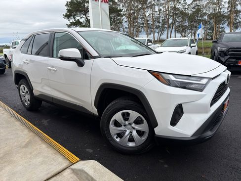 New 2025 Toyota RAV4 LE image 6