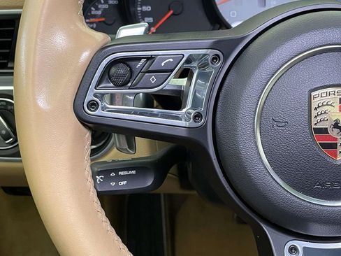 Certified 2017 Porsche 911 Carrera 4S image 37