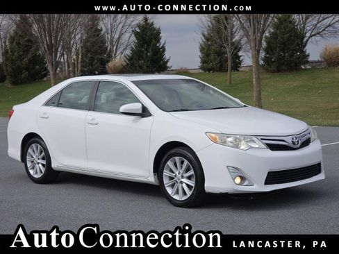 Used 2012 Toyota Camry XLE image 1