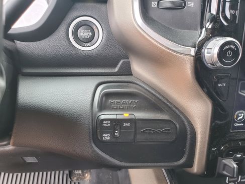 Used 2020 RAM 2500 Laramie image 46