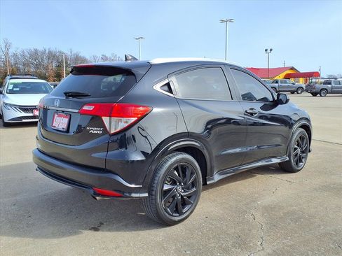 Used 2021 Honda HR-V Sport image 2