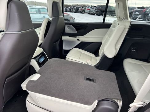 Used 2022 Lincoln Aviator Black Label Grand Touring image 39