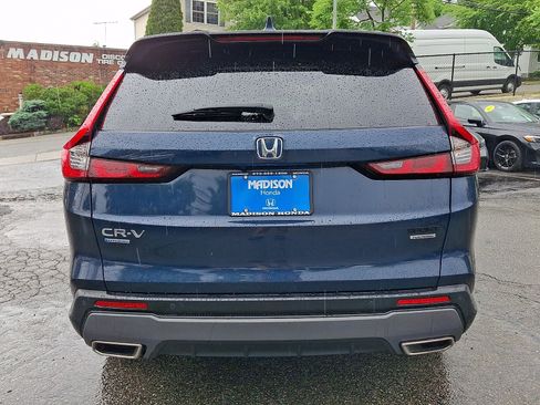 Used 2023 Honda CR-V Sport Touring image 5
